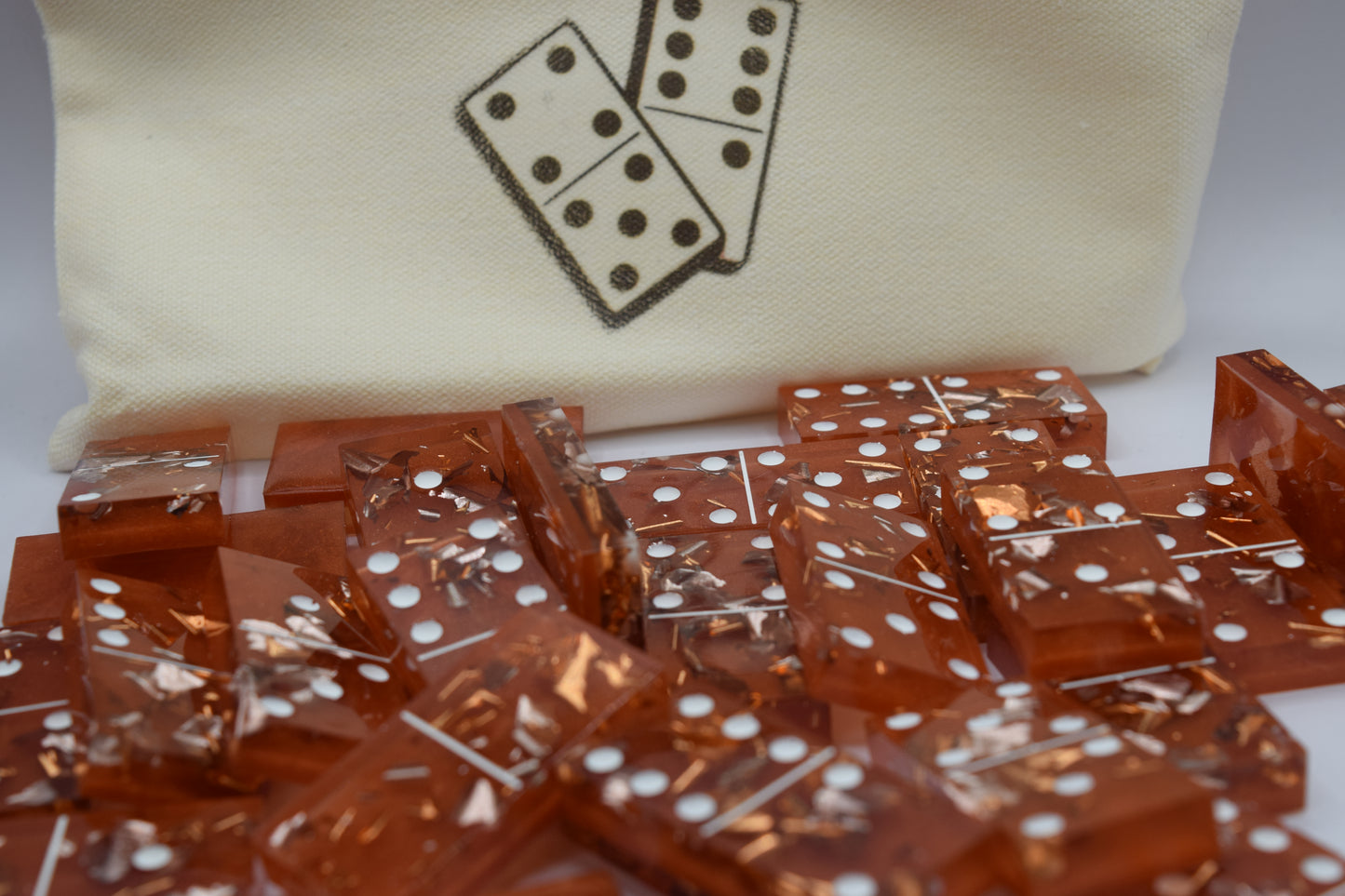 Dominos