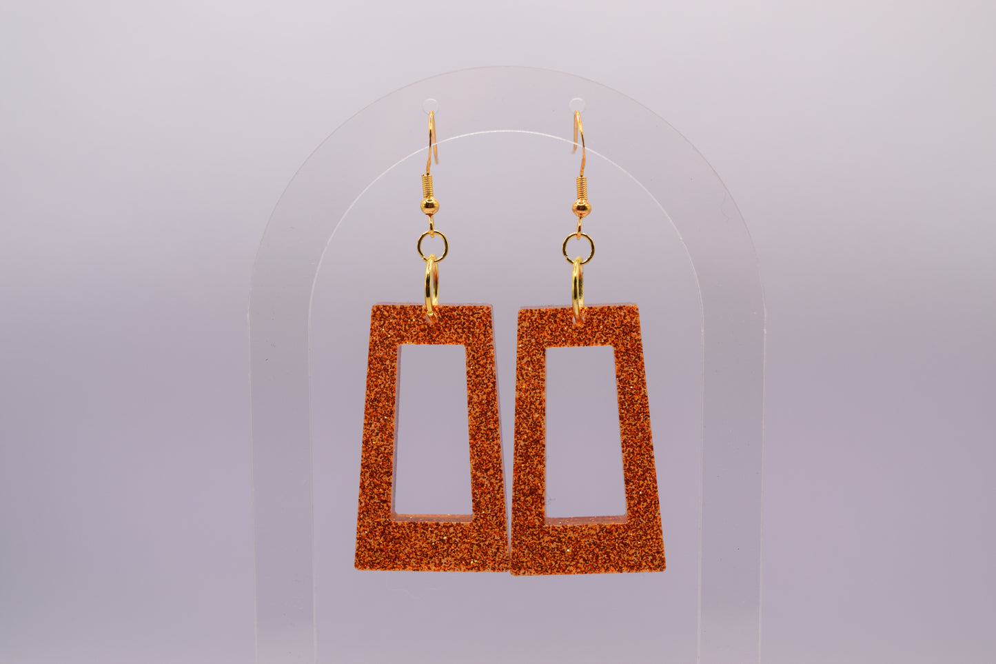Boucles d'oreilles évasives